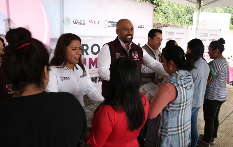 Entrega SEDIF Puebla más de 322 mil desayunos escolares en la microrregión de Teziutlán