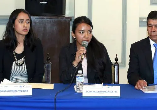 Luis Banck escuchó las propuestas de jóvenes que participaron en el Cabildo Juvenil
