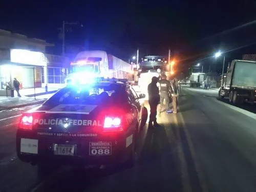 Asaltantes intentan apoderarse de cargamentos de material para construcción en San Salvador El Seco