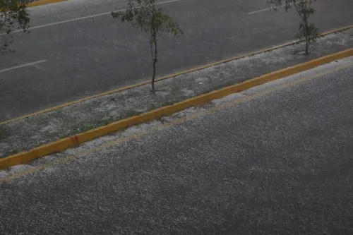Lluvia con granizo azota la zona metropolitana de Puebla