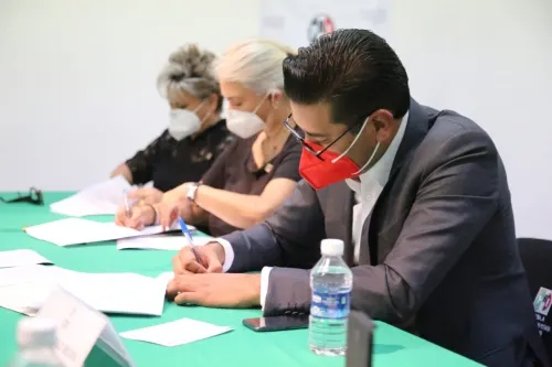 Aspirantes ahora deberán tocar puertas de los priistas: Camarillo