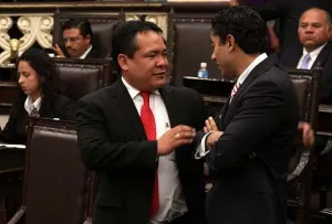 Fallece diputado local en accidente automovilístico