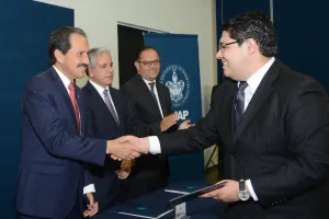 BUAP forma directivos competitivos, ejemplo de buenas prácticas