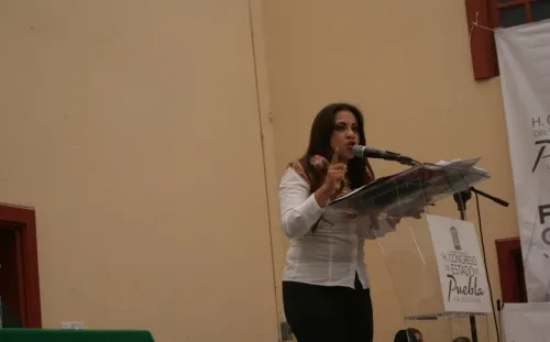 La Hermana Gemela de los Feminicidios (y la Poblana que está Salvando Vidas)