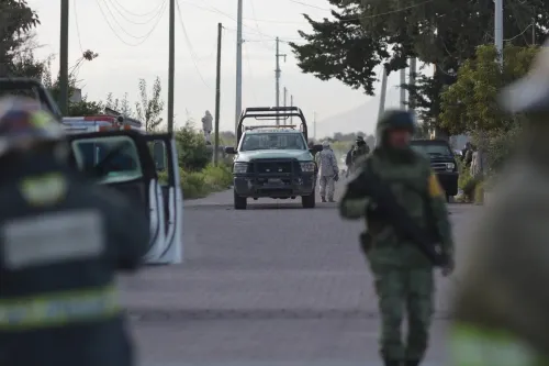 Ejército evacuó a familias por fuga de gas LP en Ocotitlán; ya hay paso en la autopista