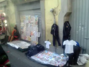 Operativos de Alcántara quedan en dichos; ambulantes invaden la 10 Poniente