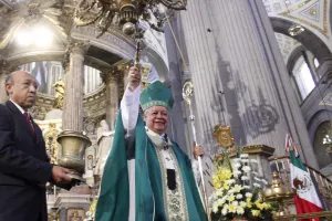 Llama Arzobispo a esposos respetar a sus cónyuges