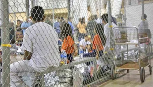 Migrante mexicano da positivo a COVID-19 en centro de detención de EU