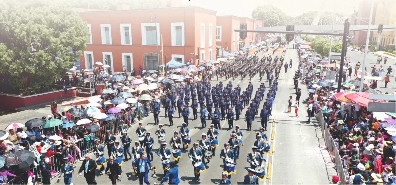 Desfile cívico-militar