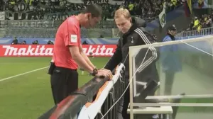 Se pita el primer penalti de la historia por ‘instant replay’