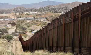 Construcción del muro fronterizo y eliminar Plan Climático, prioridades de Trump: Casa Blanca