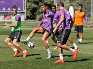 Cristiano y Bale entrenan con el Real Madrid