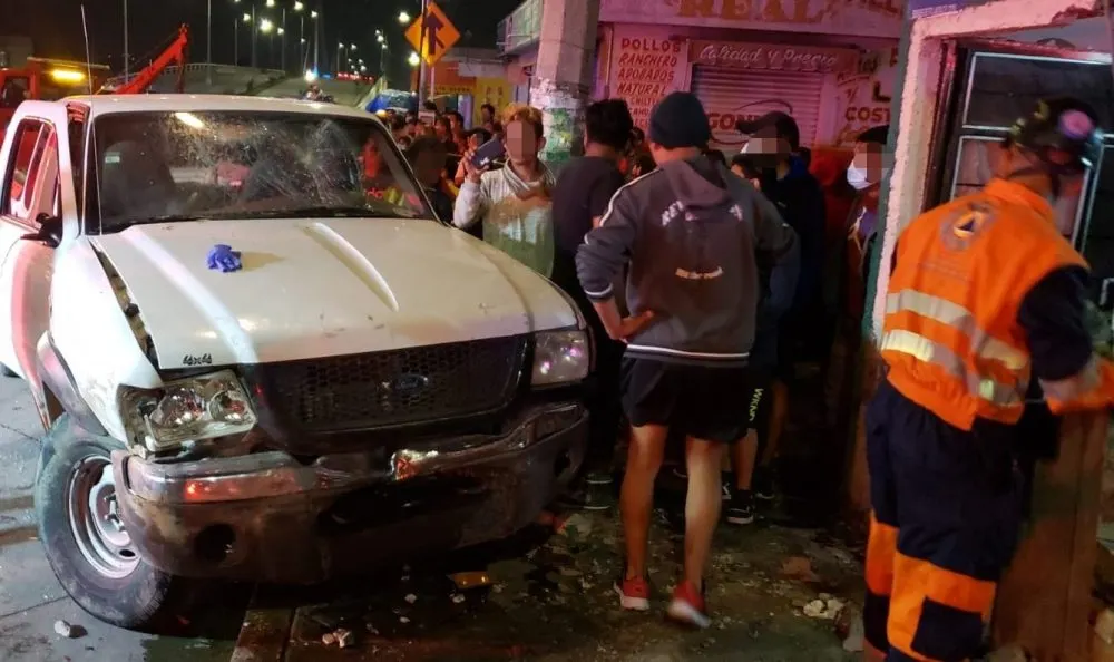 Se registra doble accidente en La Resurrección