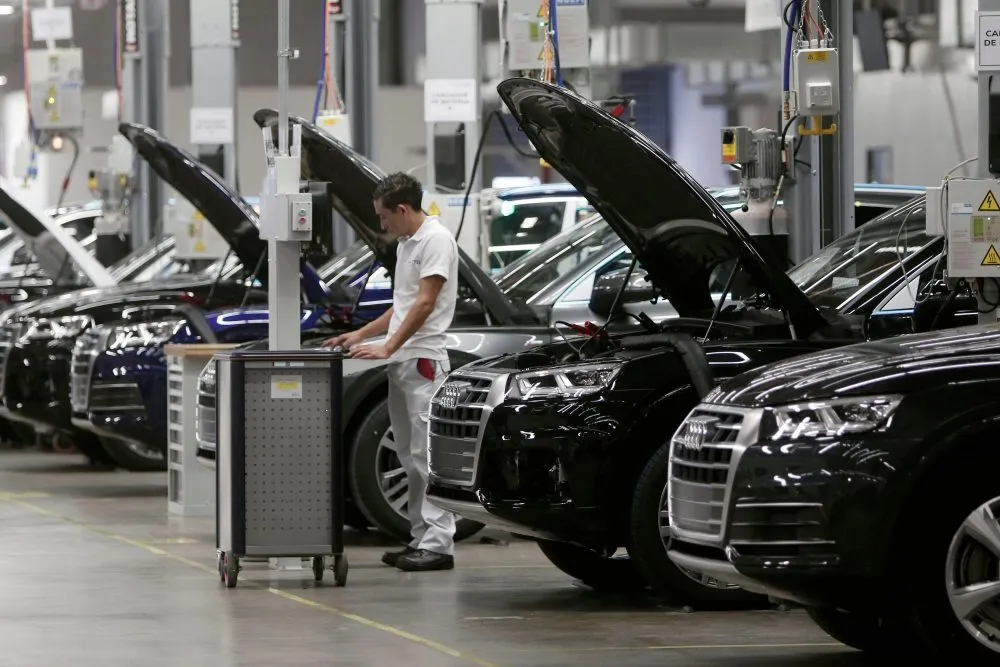 Audi en San José Chiapa no tendrá más subsidios, cobrarán peaje a trabajadores