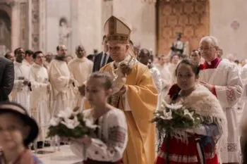 Papa León XIV envía mensaje de Navidad en diez idiomas y lanza llamado global por la paz