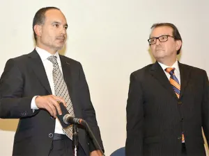 Mancera despachará actividades aún internado