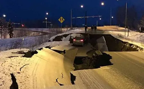 Cancelan alerta de tsunami tras sismo de magnitud 7 en Alaska