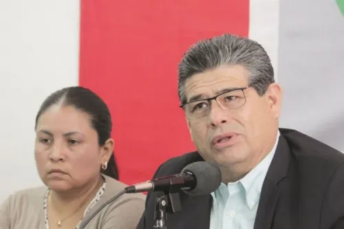Casique Zárate llama a liderazgos del PRI a reconsiderar apoyo a Barbosa