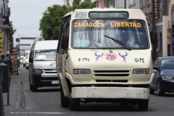 Más de 16 mil vehículos del transporte público ya son chatarras en Puebla