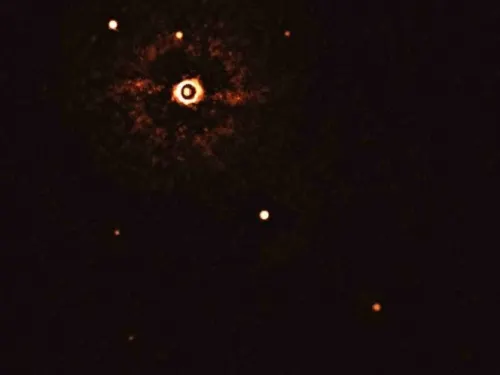 Descubren dos exoplanetas que orbitan estrella similar al sol