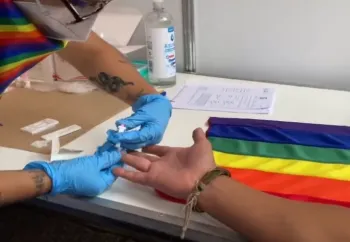 IMSS aplica pruebas rápidas para el VIH en Marcha del Orgullo LGBT+