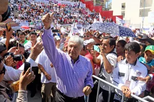 Vincularme con Duarte es una “estrategia de desesperación”: AMLO