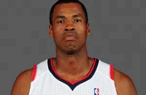 Jugador de la NBA causa polémica al declararse gay