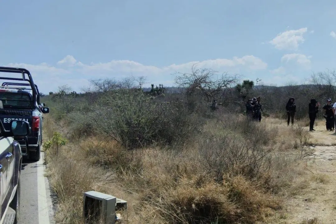 Hallan cadáver con ocho disparos entre Tecamachalco y Xochitlán