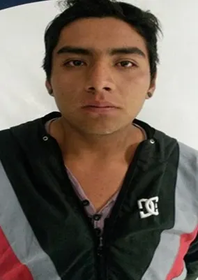 Policía Estatal Preventiva asegura a tres por robos de transeúntes
