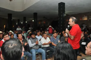 Se reúne Estefan Chidiac con militancia de Izúcar