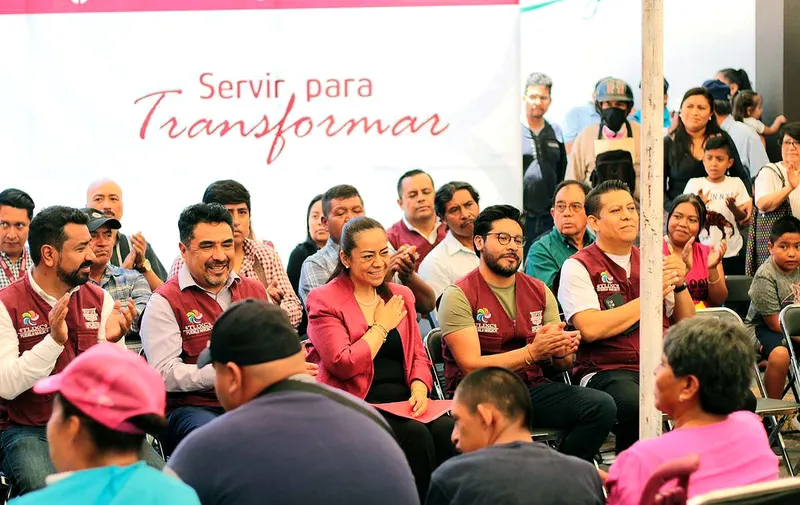 ariadna-ayala-primer-aniversario-tienda-de-abasto-popular-atlixco