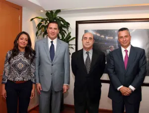 Moreno Valle se entrevista con Jesús Murillo Karam