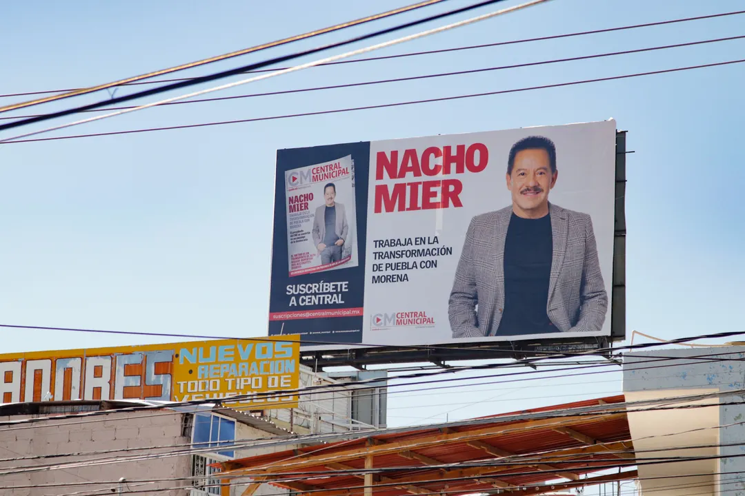 Espectaculares Nacho Mier