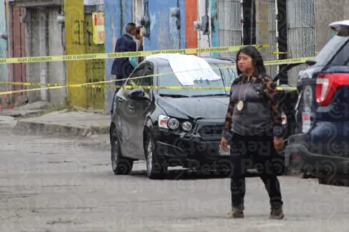 Lo ejecutan a bordo de su vehículo en la colonia Cristobal Colón