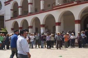 Estudiantes torturados por policías de Coyomeapan interponen denuncia