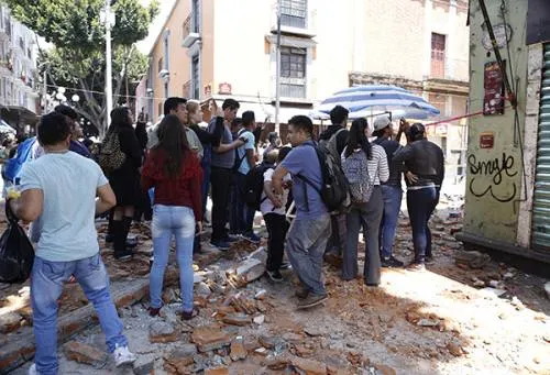 Como en 1985, el sismo del 19 Septiembre sacó lo mejor pero también lo peor de los poblanos