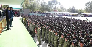 RMV acompaña a Salvador Cienfuegos a la Ceremonia de Graduación de Sargentos