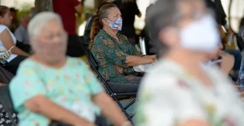 IMSS adelanta dos meses de pensión a 7 mil adultos mayores por pandemia de COVID-19