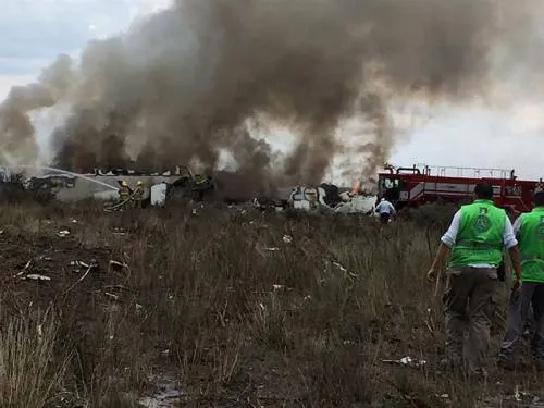 PGR abre indagatoria por accidente aéreo en Durango
