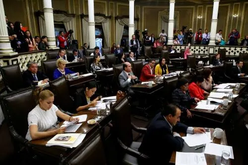 Diputados inician búsqueda del contrato de concesión del agua para transparentarlo y revertirlo