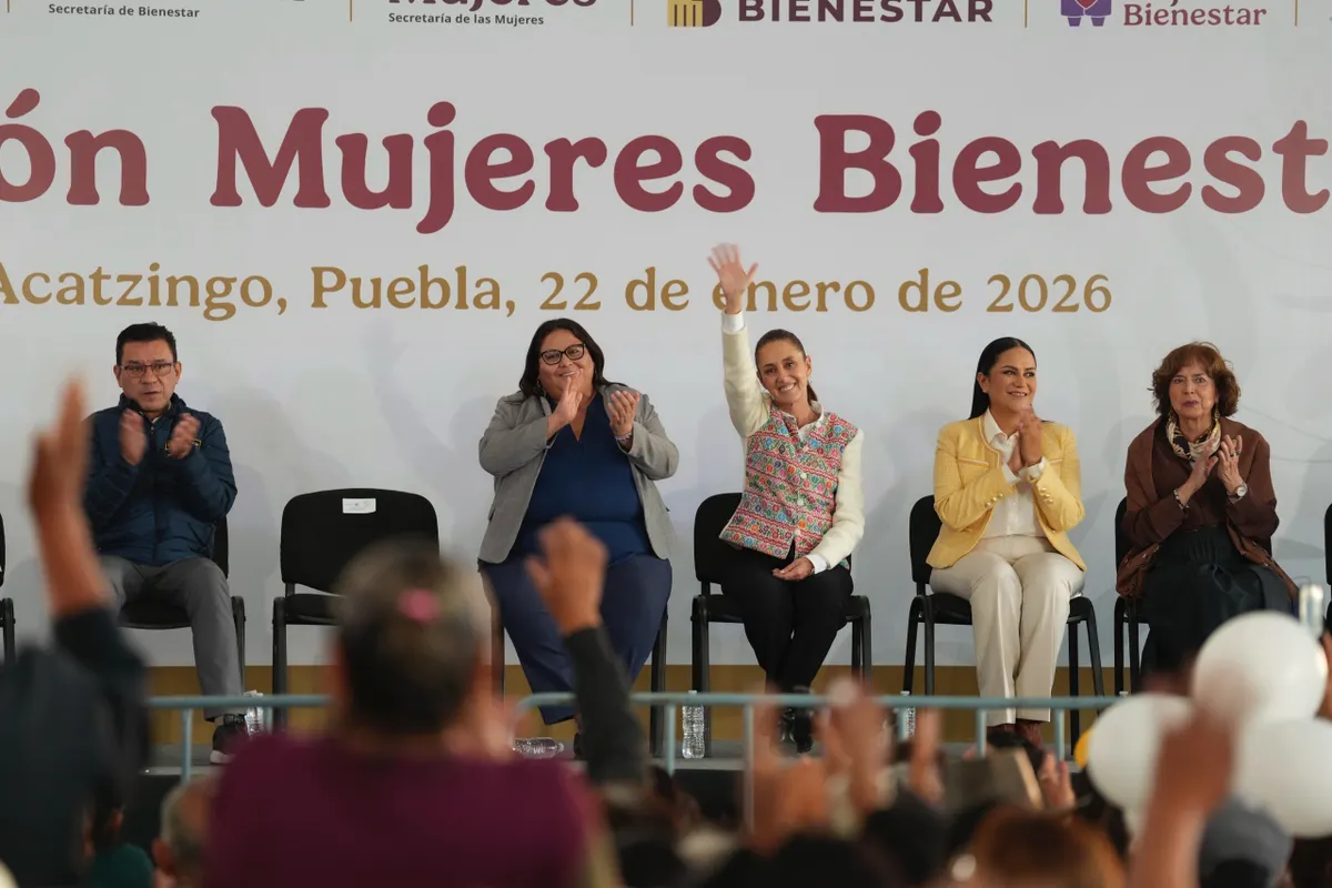 “No llego sola, llegamos todas”: Sheinbaum entrega Pensión Mujeres Bienestar en Acatzingo
