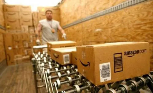 Amazon quiere enviar sus paquetes… por debajo del agua