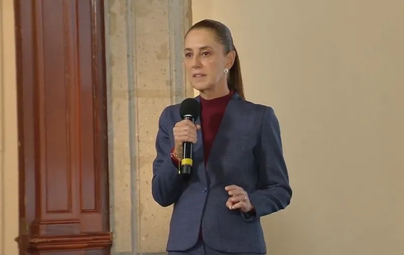 Insiste Sheinbaum en reducir presupuesto del INE y partidos políticos; plantea revisar gasto electoral