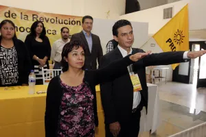 Borrón y cuenta nueva ofrece Quezada al asumir dirigencia perredista