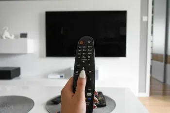 Académica Ibero explica la relevancia de la televisión en tiempos de redes sociales