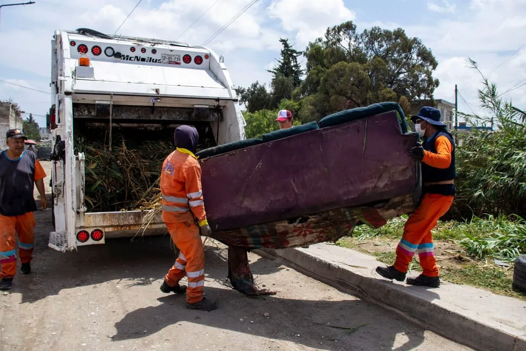 Inicia programa de descacharrización en Puebla para prevenir enfermedades en temporada de lluvias