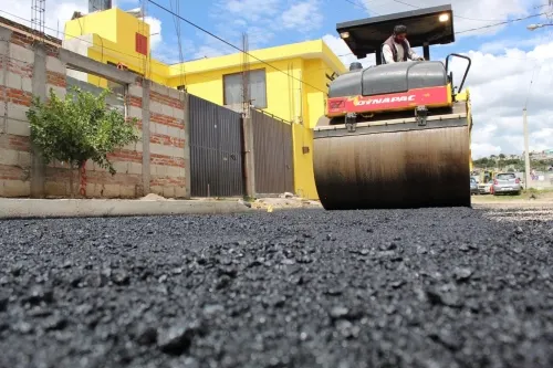 Gobierno de la Ciudad pavimentará cinco nuevas calles en juntas auxiliares