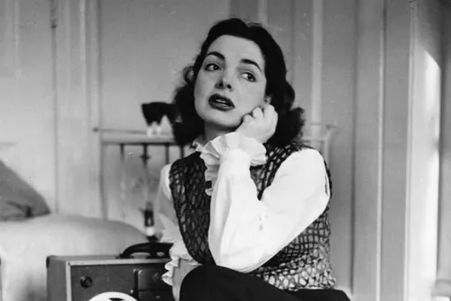 Muere la actriz Elizabeth Sellars