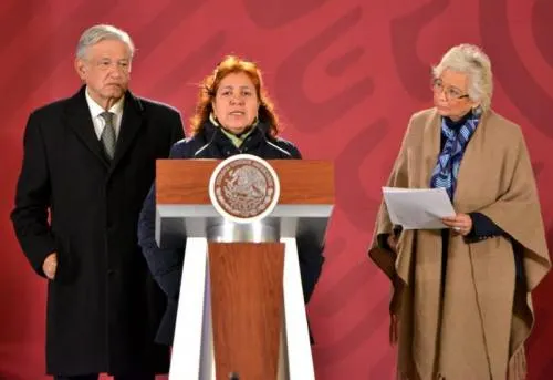 Frente a AMLO, la esposa de Javier Valdez exige saber quién ordenó el asesinato