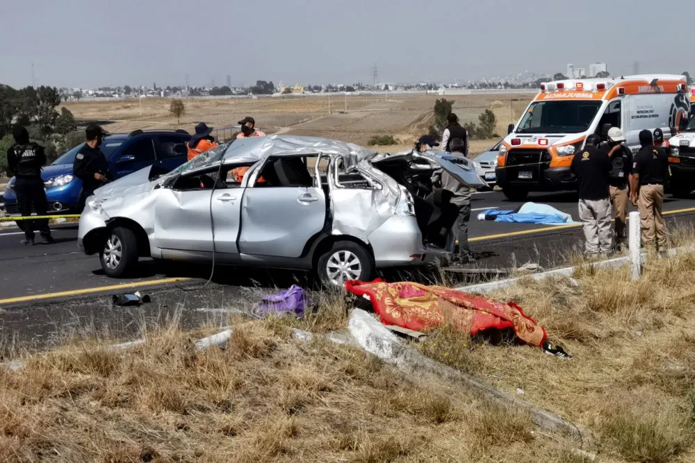 Por accidente fatal en autopista Puebla-Atlixco que se aplique la ley a taxista pirata: MBH